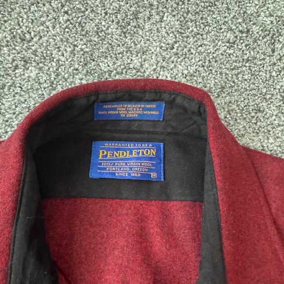 Pendleton Canyon Red Wool Shirt. Snap wool - men’s medium - Picture 2 of 4